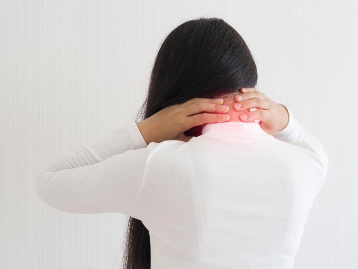 Confiez-nous le traitement d’une entorse cervicale.